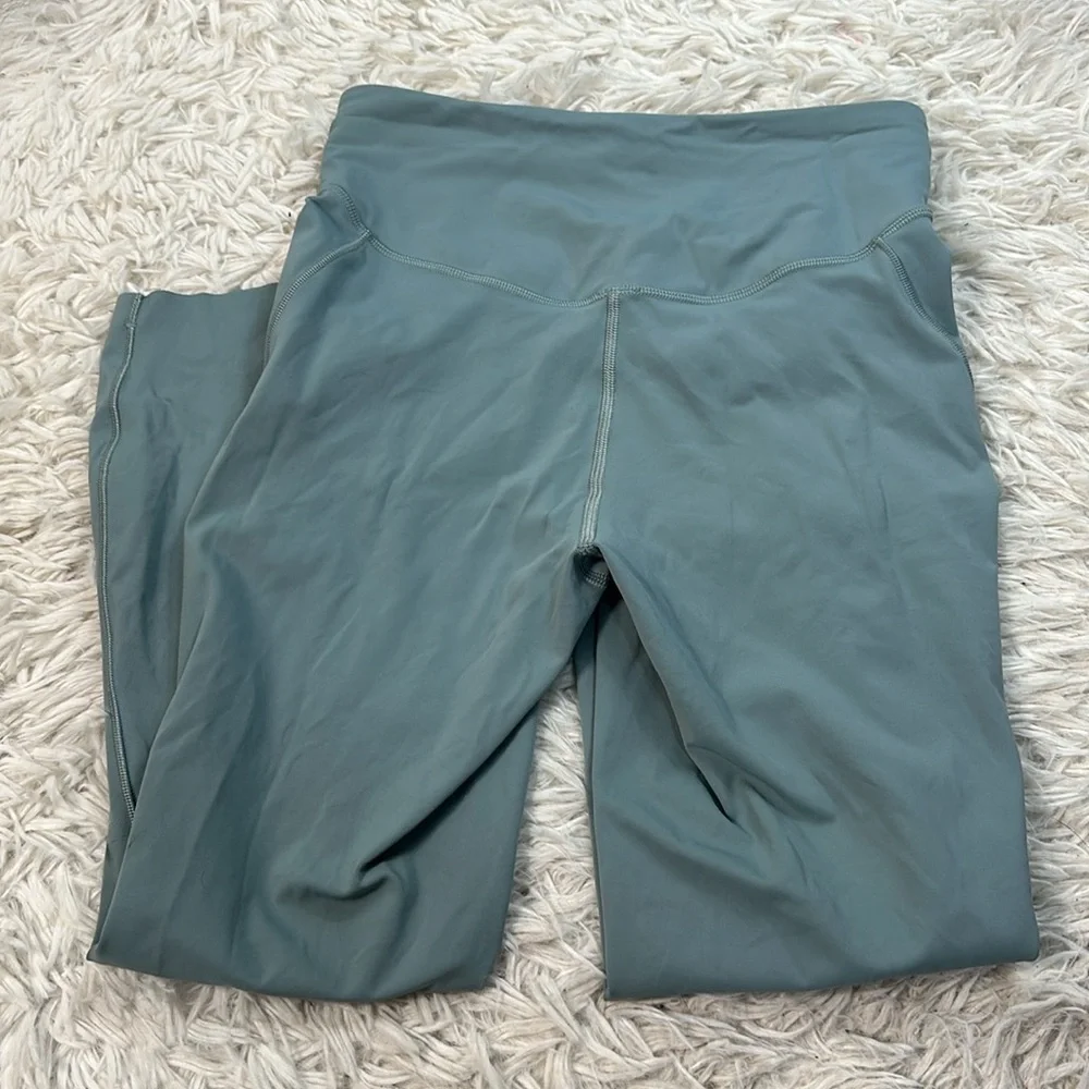 Lululemon Base Pace High-Rise Crop 23